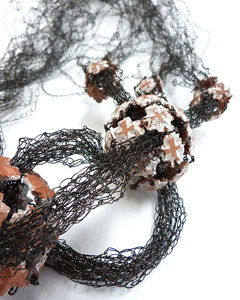 Floor Max, Ongebreideld, 2017