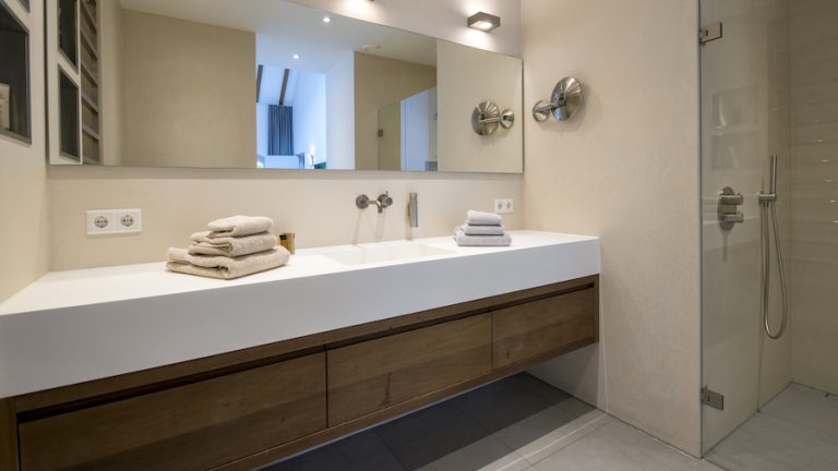 Soomerhuys_Badkamer