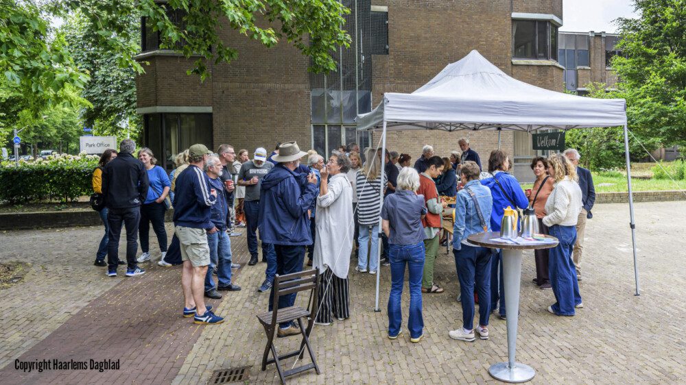 ‘Bekend maakt bemind, of hoe de komst van een azc vaak ook goed gaat’