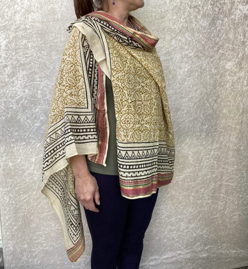 Handgestempelde blockprint sjaals uit India. Elk artikel is volledig met de hand bedrukt en dus uniek.