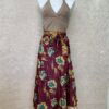 Vintage sari wikkelrok uit India, die aan twee kanten te dragen is. Dubbelzijdig dus! Gemaakt van tweedehands sari's dus elke rok is uniek. Past met maten XS-XXL. Upcycled en recycled fashion uit India.