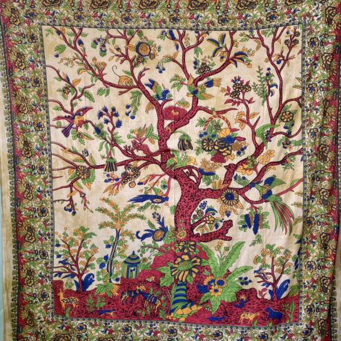 Mandala doek. Als strandkleed, sprei op het tweepersoons bed, doek voor op de bank, decoratie aan de muur. Met deze met de hyand gezeefdrukte doek uit India voeg je een prachtig item toe aan je bohemian interieur.