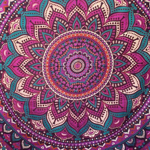 Mandala doek. Als strandkleed, sprei op het tweepersoons bed, doek voor op de bank, decoratie aan de muur. Met deze met de hyand gezeefdrukte doek uit India voeg je een prachtig item toe aan je bohemian interieur.